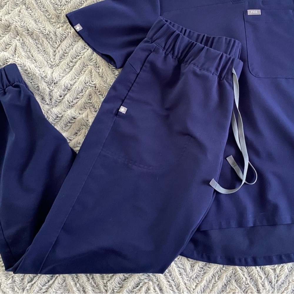 Figs size medium jogger pants